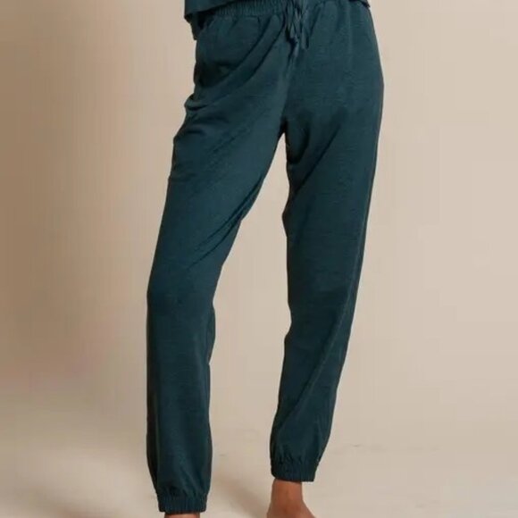 Girlfriend Collective Reset Joggers - Moss - Picture 1 of 4